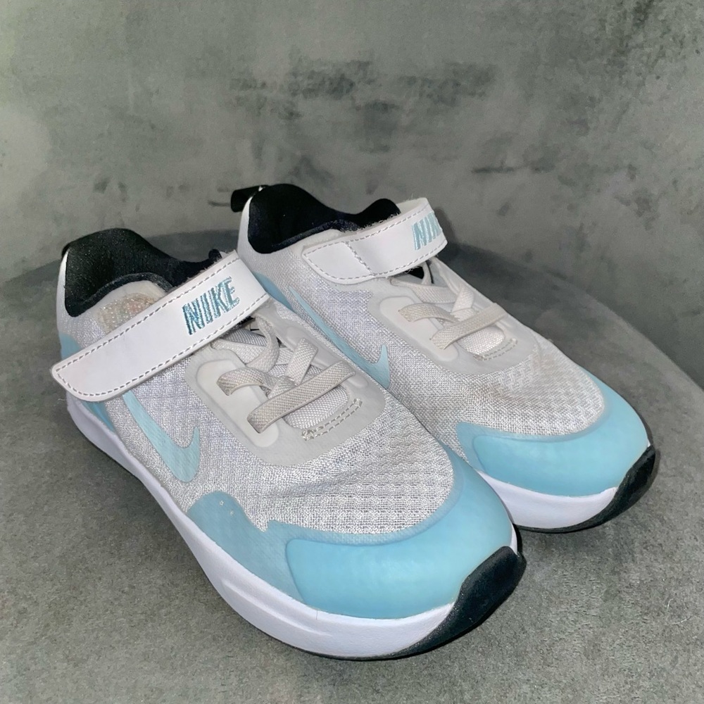 Nike Wearallday Sneakers